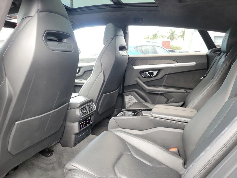 2019 Lamborghini Urus - Image 7 of 29
