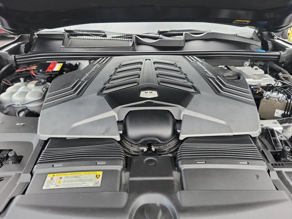 2019 Lamborghini Urus - Image 28 of 29