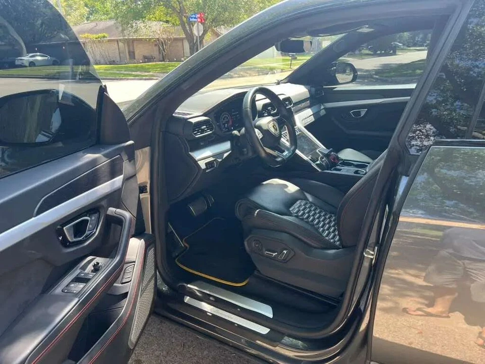 2019 Lamborghini Urus - Image 8 of 13