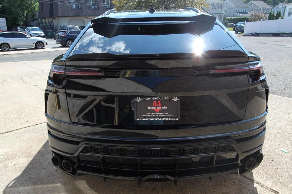 2019 Lamborghini Urus - Image 7 of 31