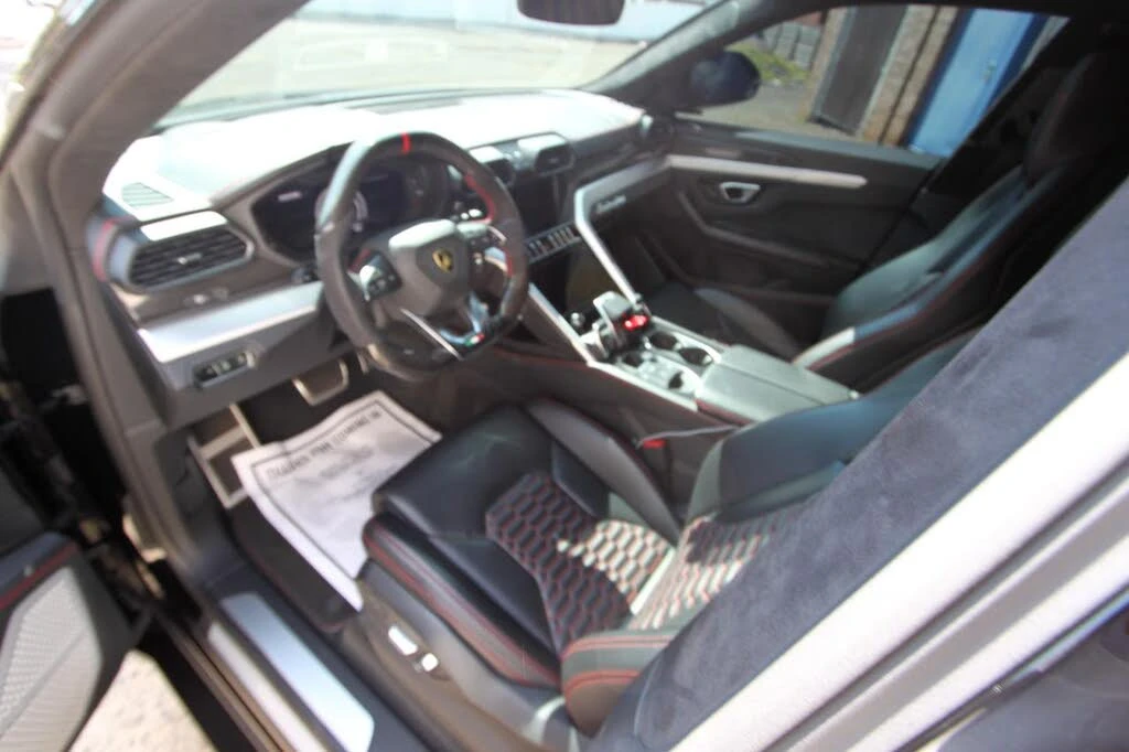 2019 Lamborghini Urus - Image 21 of 31