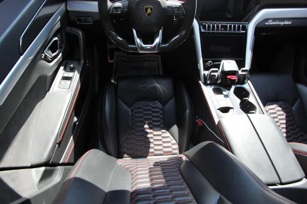 2019 Lamborghini Urus - Image 31 of 31
