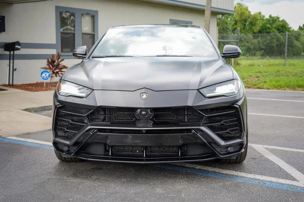 2019 Lamborghini Urus - Image 2 of 21