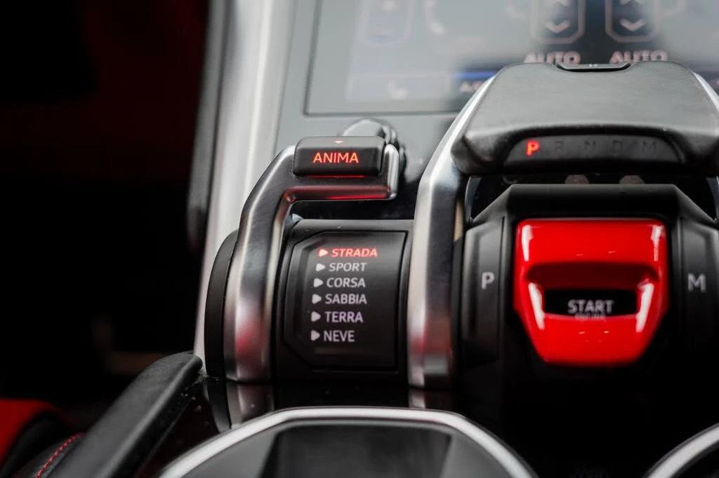 2019 Lamborghini Urus - Image 15 of 21