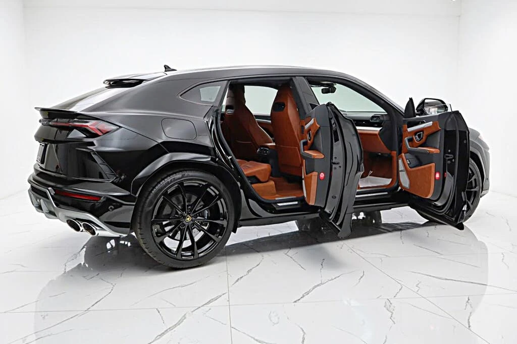 2019 Lamborghini Urus - Image 13 of 31
