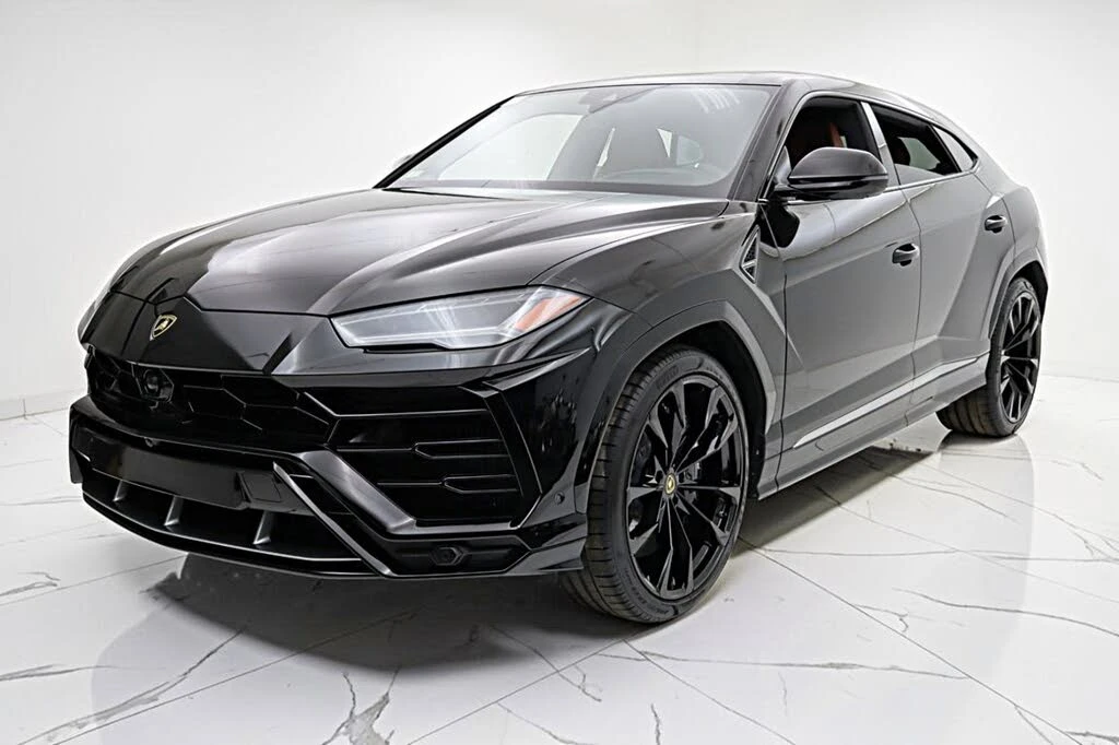 2019 Lamborghini Urus - Image 2 of 31
