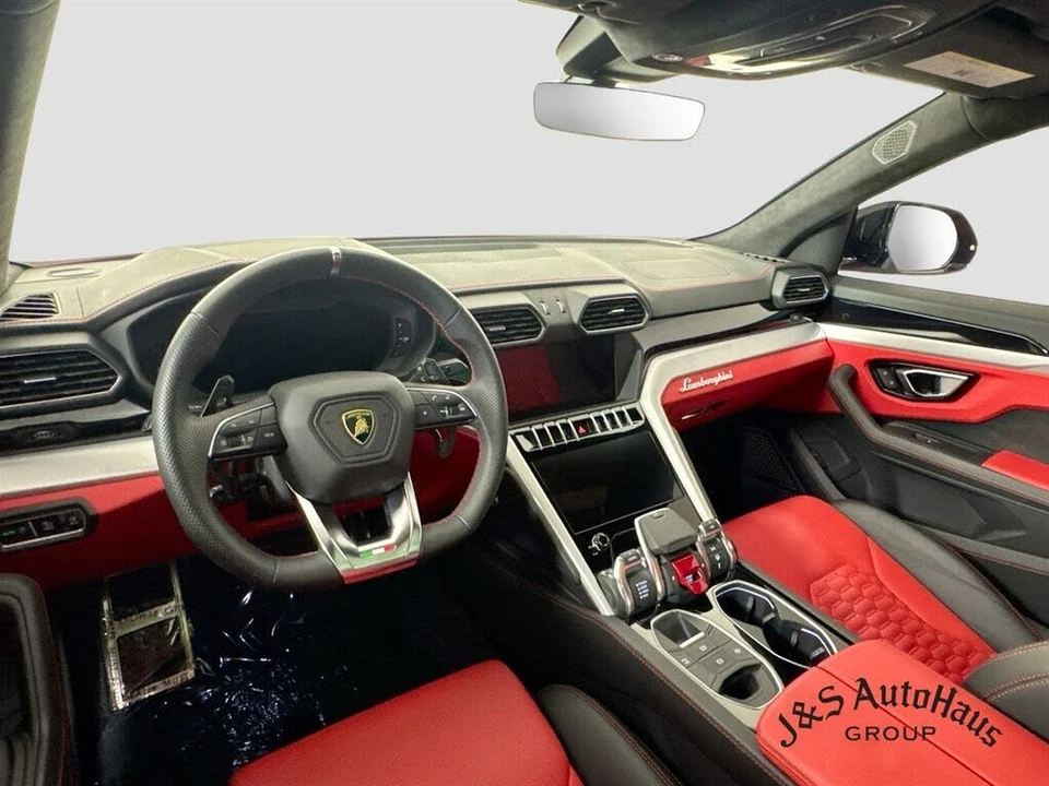 2019 Lamborghini Urus - Image 30 of 31