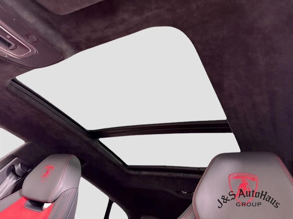 2019 Lamborghini Urus - Image 16 of 31
