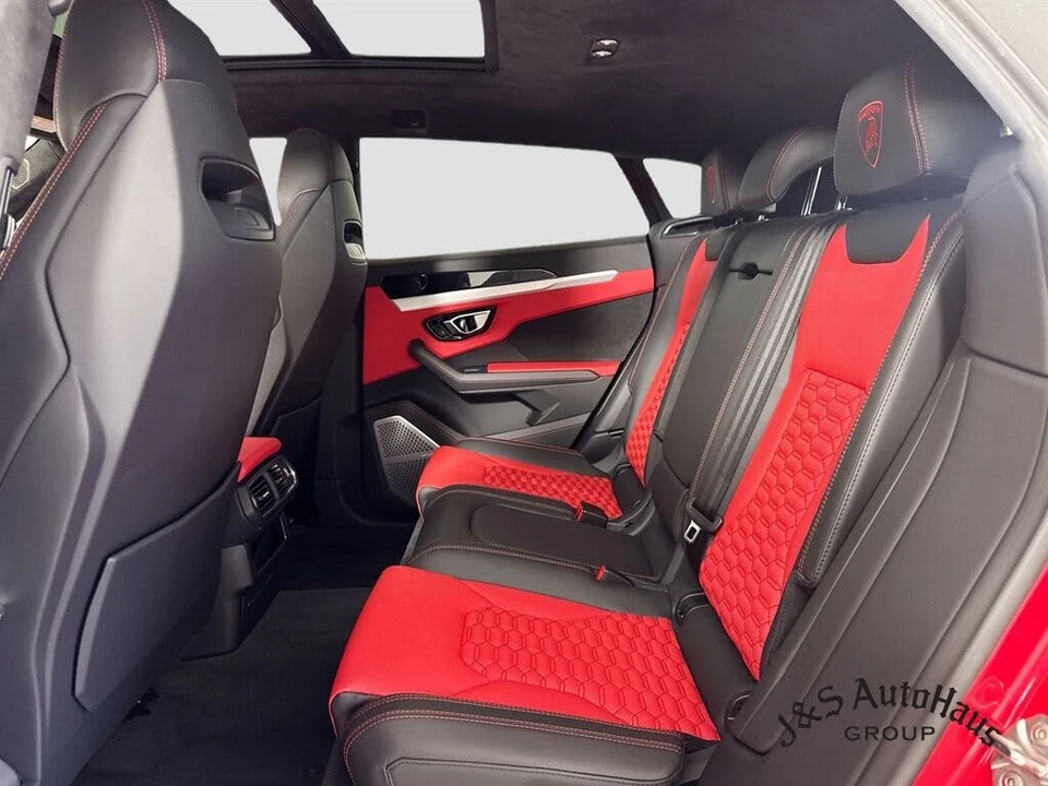 2019 Lamborghini Urus - Image 28 of 31