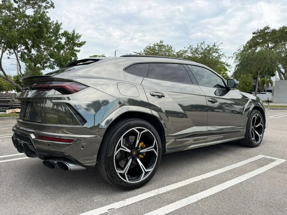 2019 Lamborghini Urus - Image 8 of 24