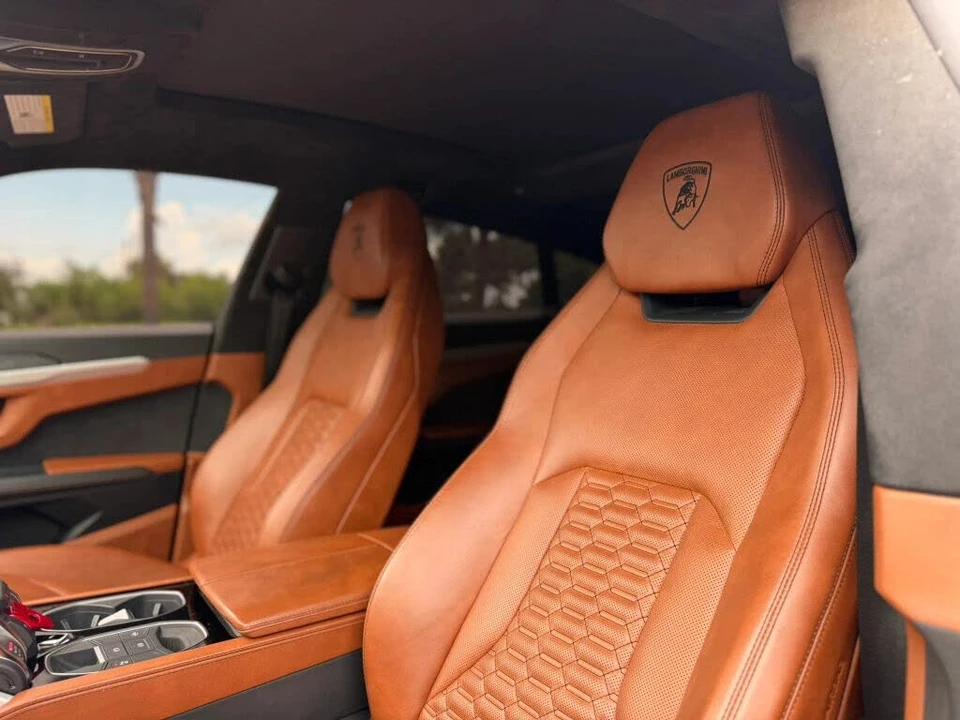 2019 Lamborghini Urus - Image 14 of 24