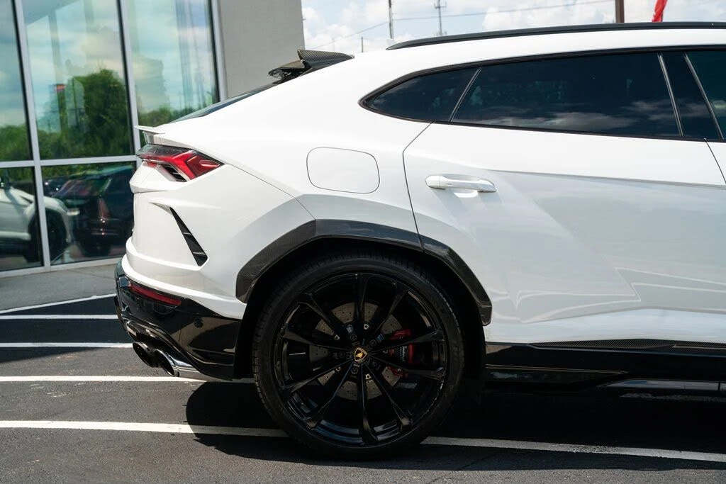 2019 Lamborghini Urus - Image 11 of 31