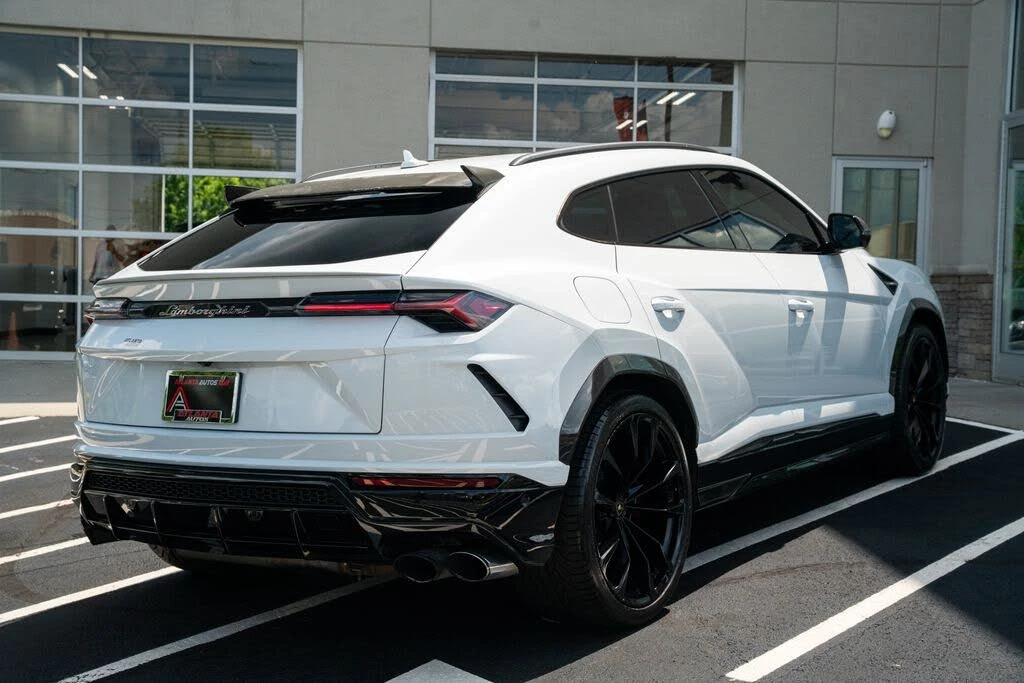 2019 Lamborghini Urus - Image 12 of 31
