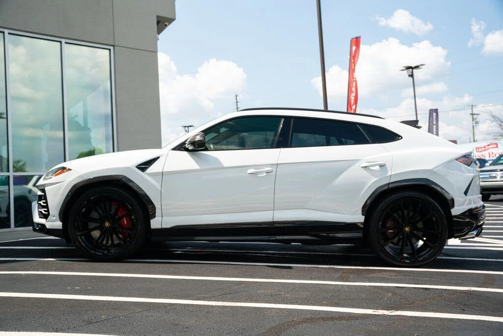 2019 Lamborghini Urus - Image 22 of 31