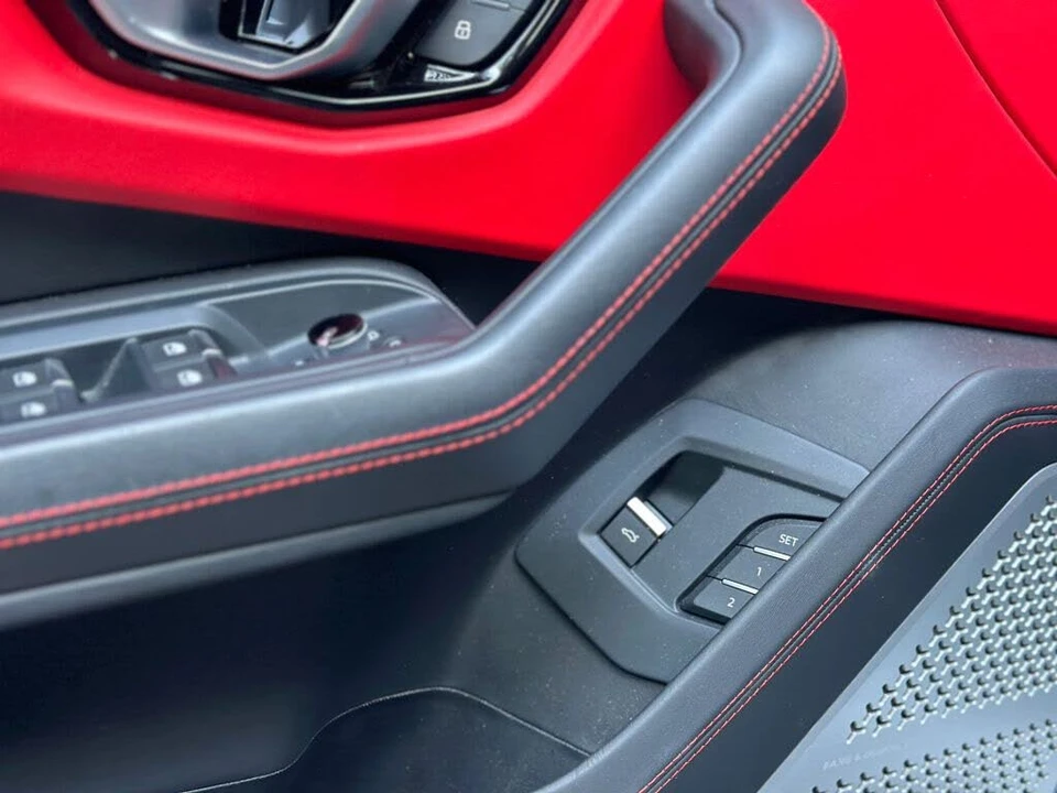2019 Lamborghini Urus - Image 10 of 31
