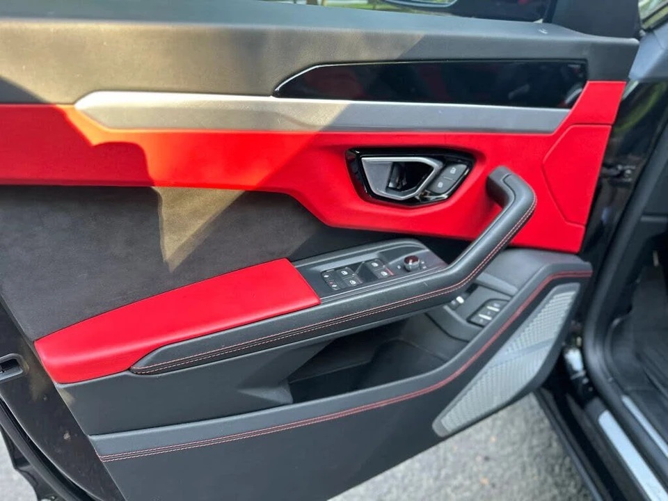 2019 Lamborghini Urus - Image 13 of 31