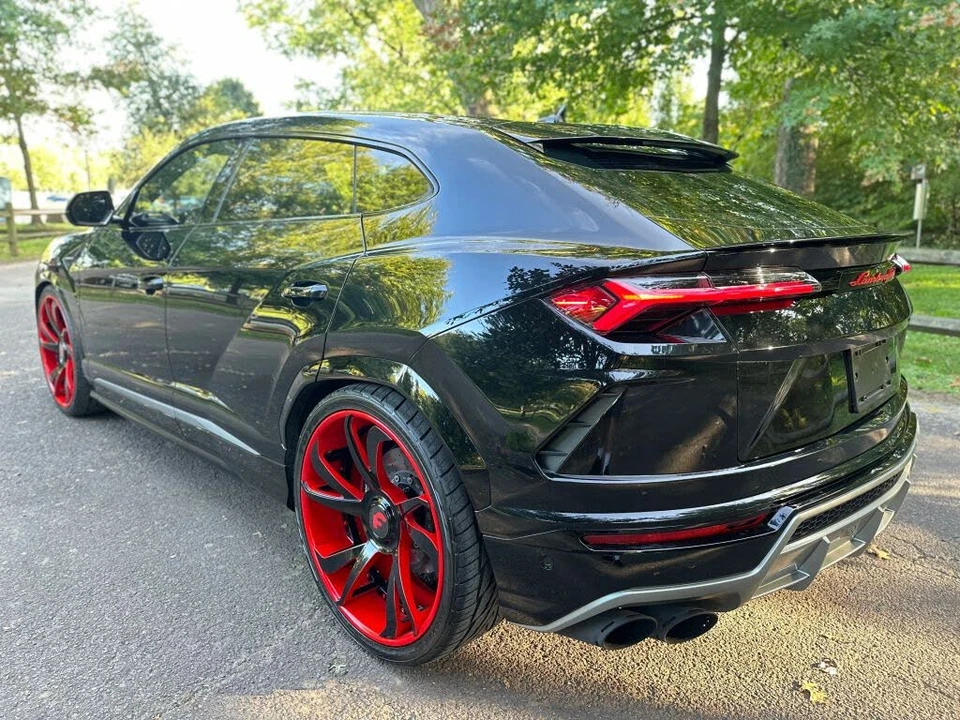 2019 Lamborghini Urus - Image 5 of 31