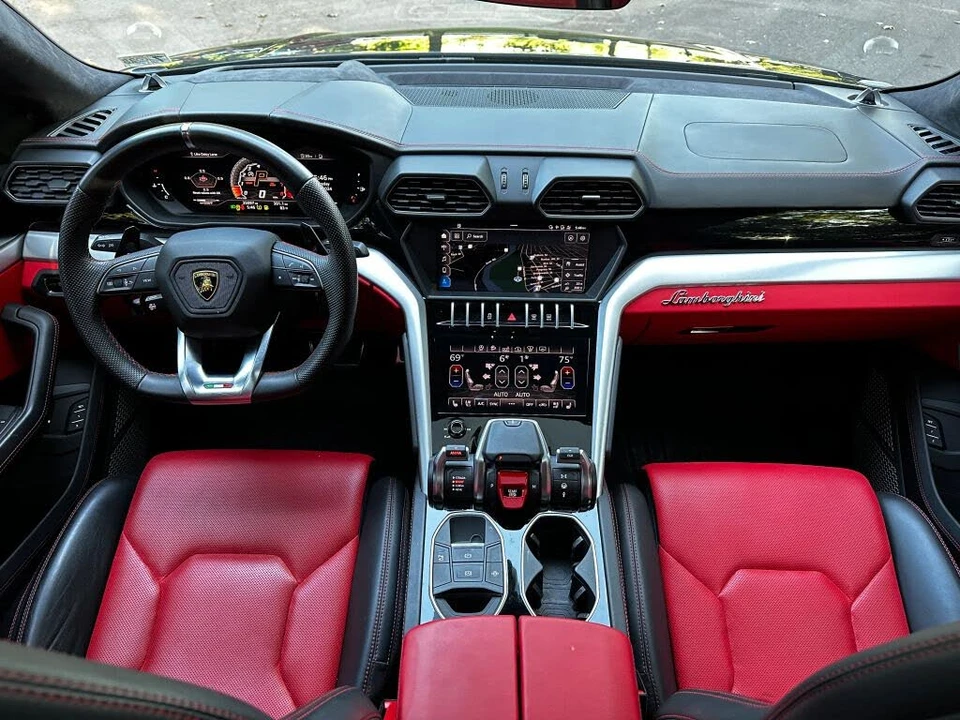 2019 Lamborghini Urus - Image 26 of 31