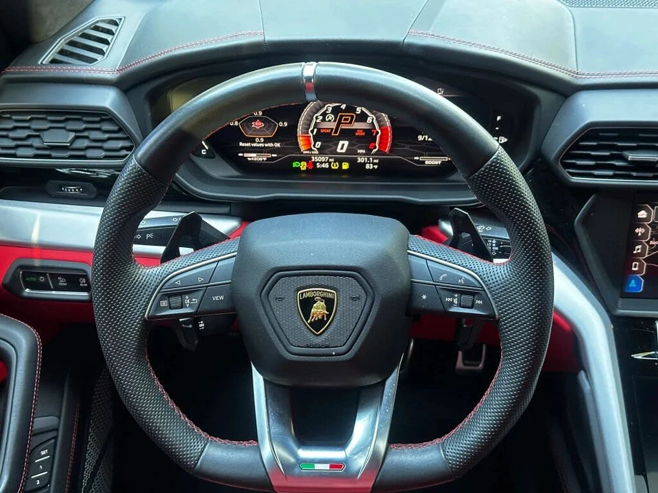 2019 Lamborghini Urus - Image 30 of 31