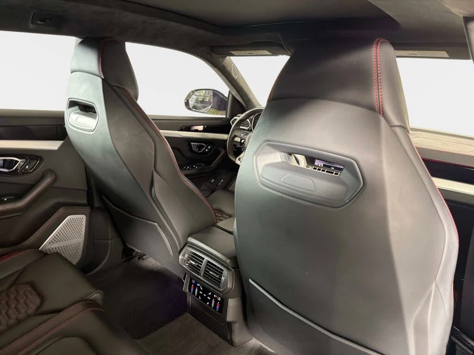 2019 Lamborghini Urus - Image 29 of 31