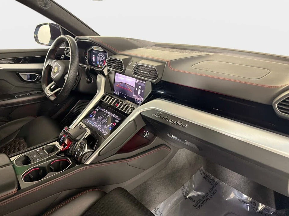 2019 Lamborghini Urus - Image 25 of 31