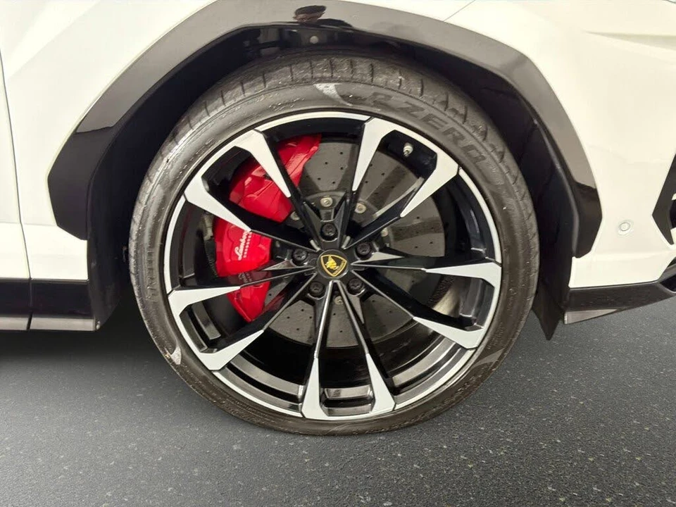 2019 Lamborghini Urus - Image 19 of 31