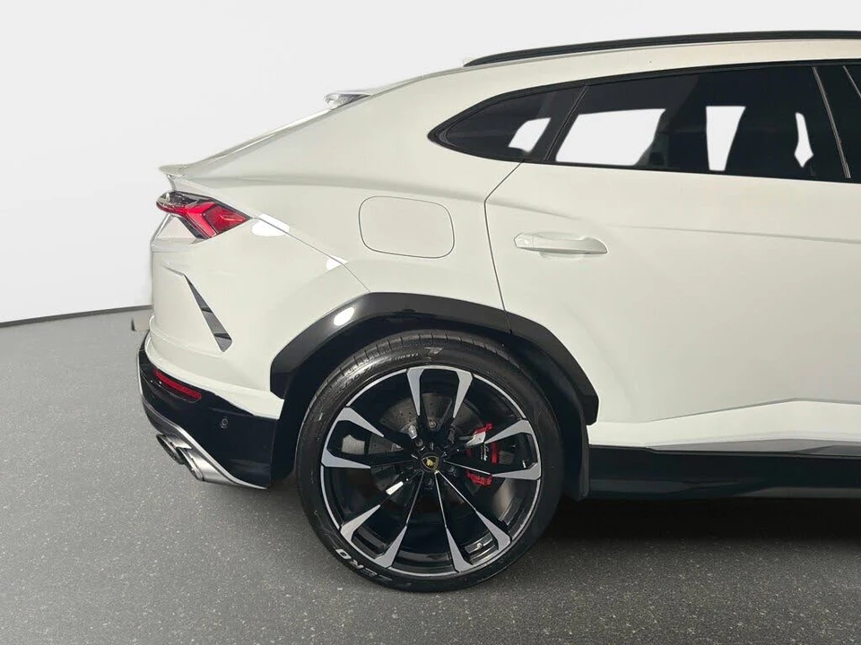2019 Lamborghini Urus - Image 18 of 31
