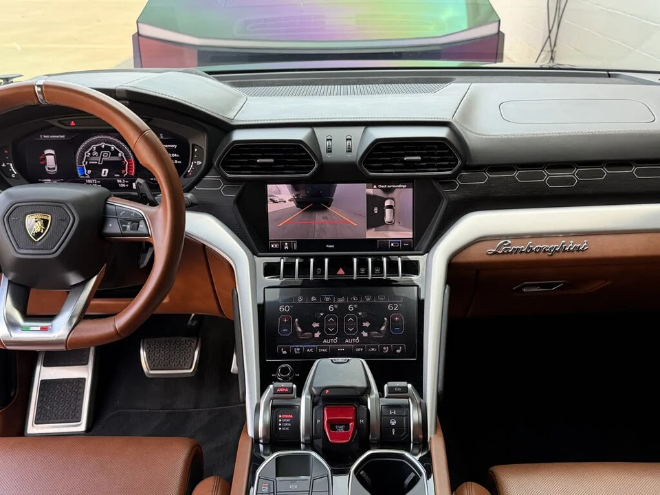 2019 Lamborghini Urus - Image 29 of 31