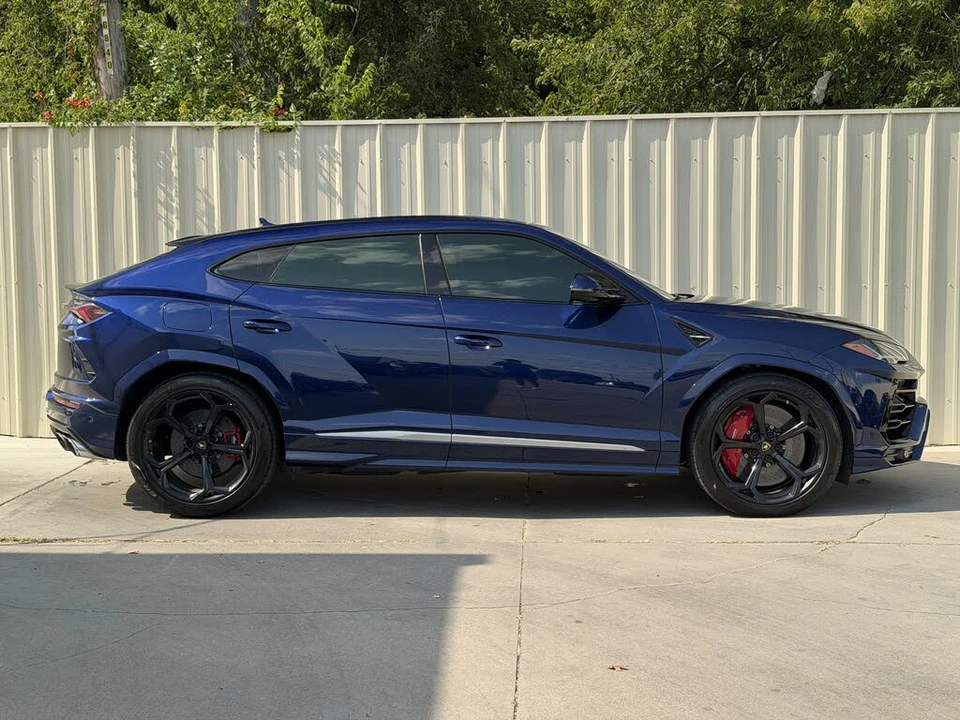 2019 Lamborghini Urus - Image 4 of 31
