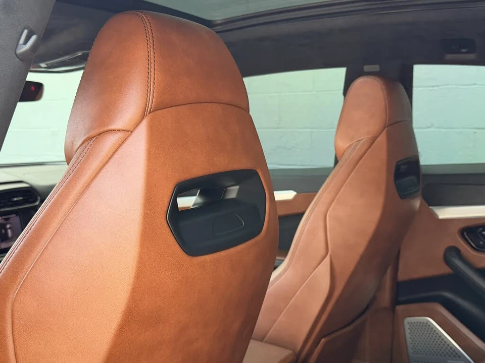 2019 Lamborghini Urus - Image 24 of 31