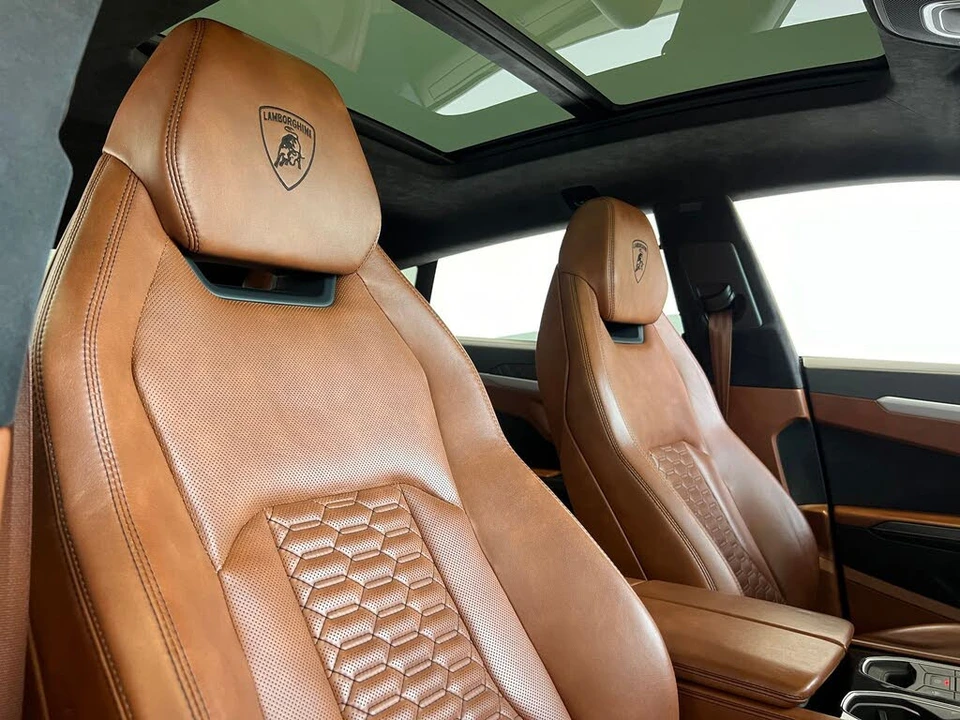2019 Lamborghini Urus - Image 23 of 31