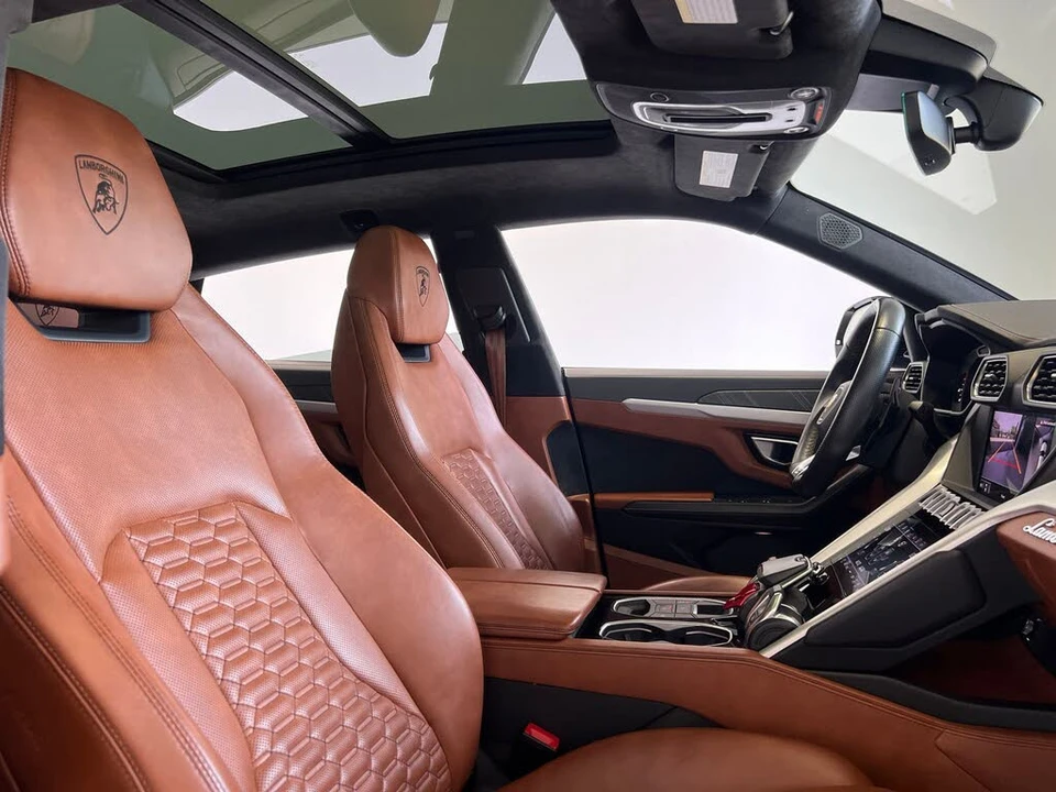2019 Lamborghini Urus - Image 22 of 31