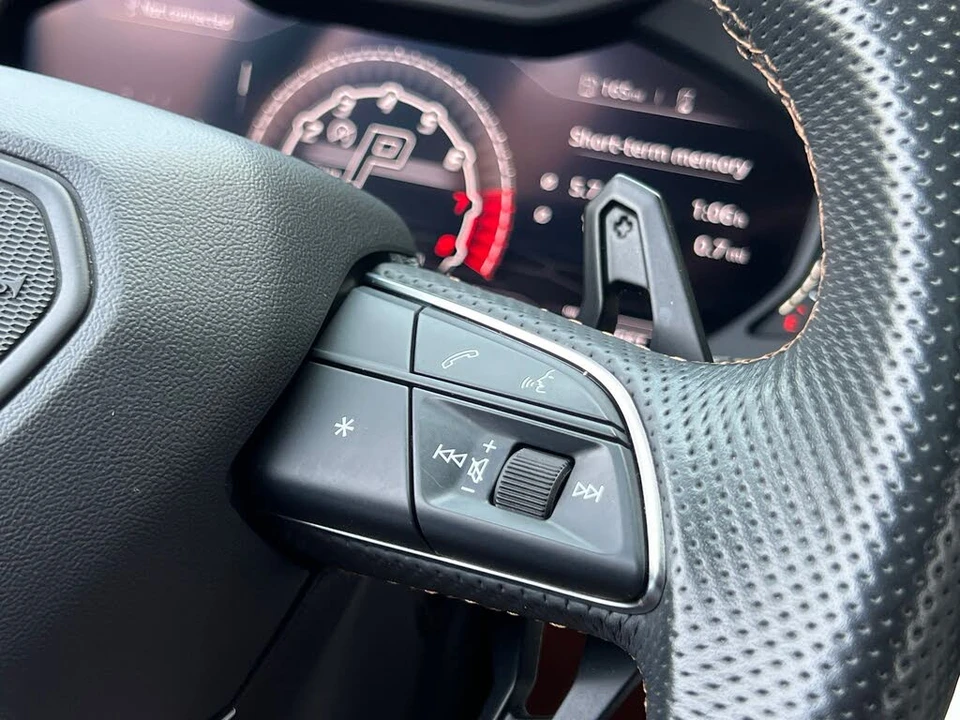 2019 Lamborghini Urus - Image 26 of 31