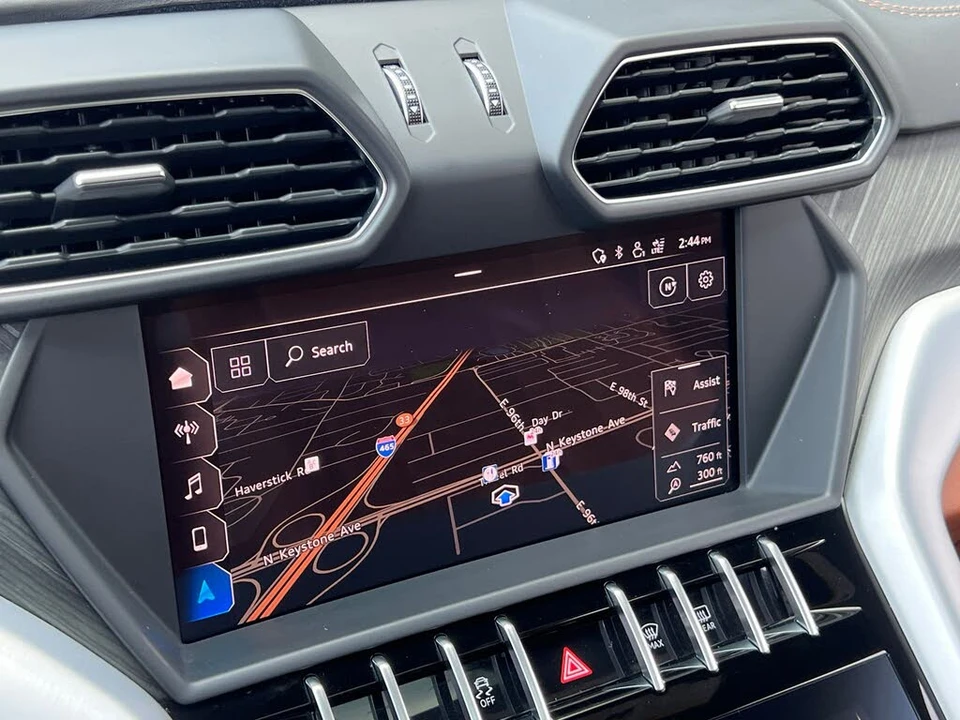 2019 Lamborghini Urus - Image 29 of 31