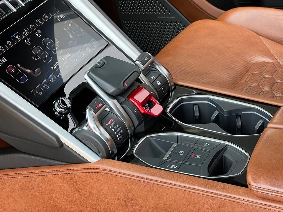 2019 Lamborghini Urus - Image 31 of 31