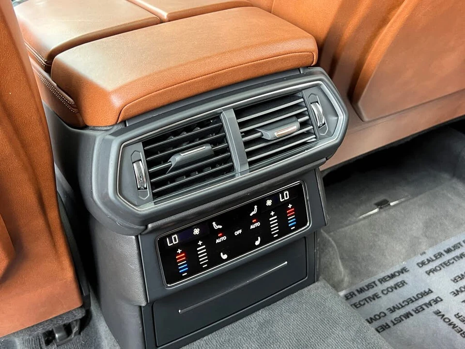 2019 Lamborghini Urus - Image 17 of 31