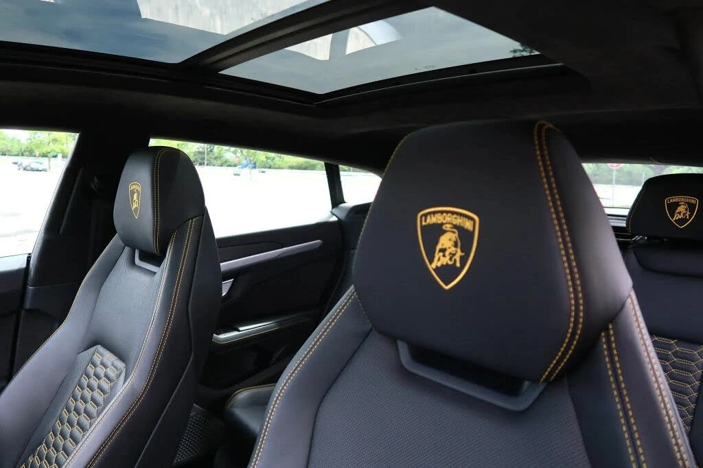 2019 Lamborghini Urus - Image 28 of 31