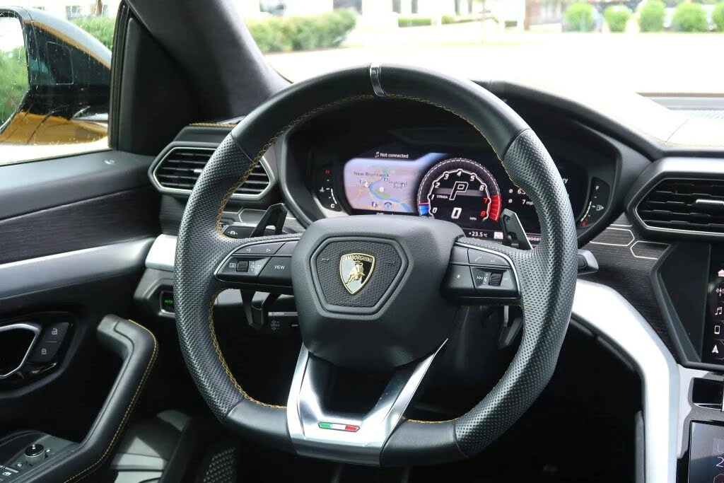 2019 Lamborghini Urus - Image 14 of 31