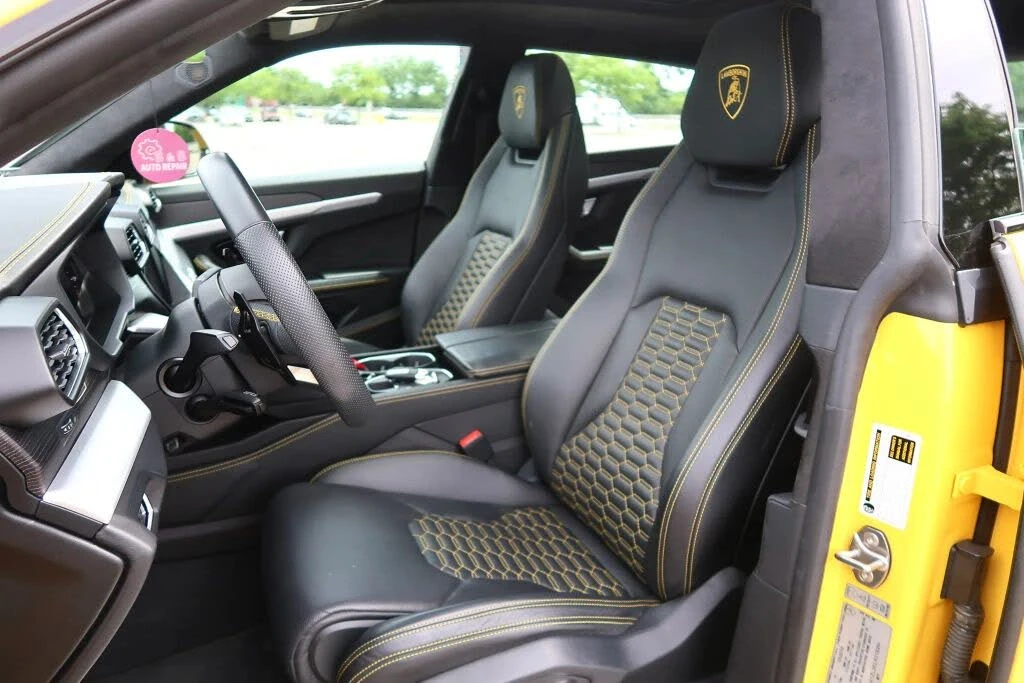 2019 Lamborghini Urus - Image 26 of 31