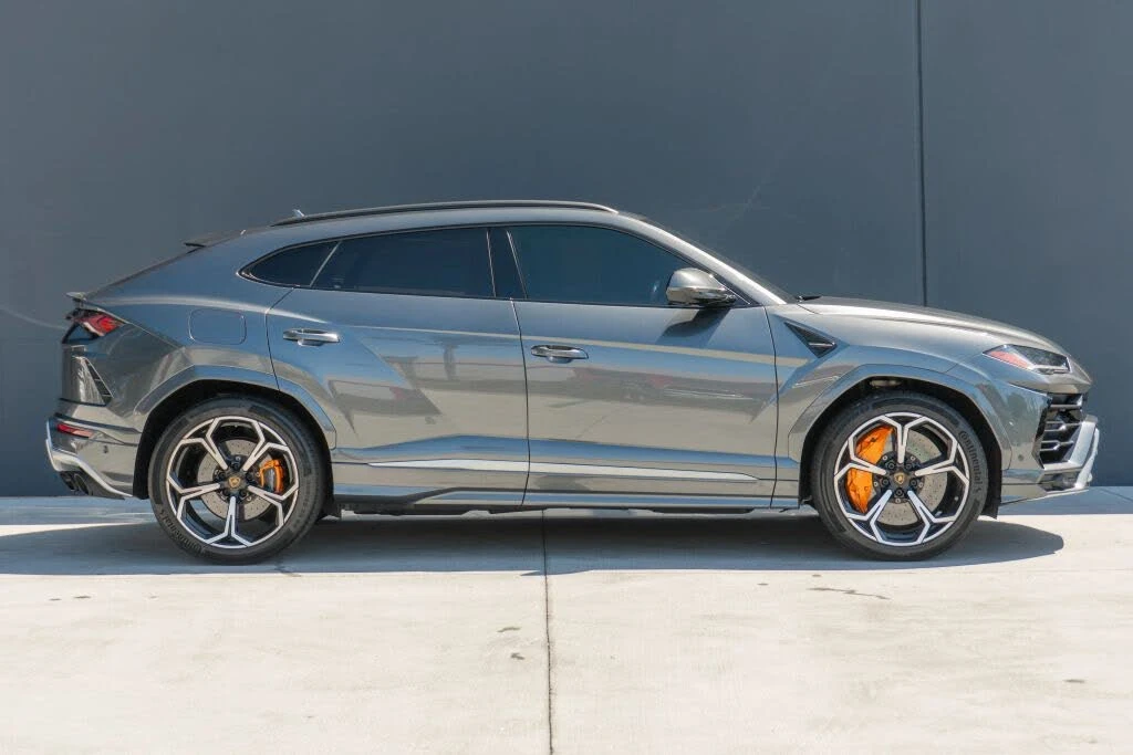 2019 Lamborghini Urus - Image 6 of 31