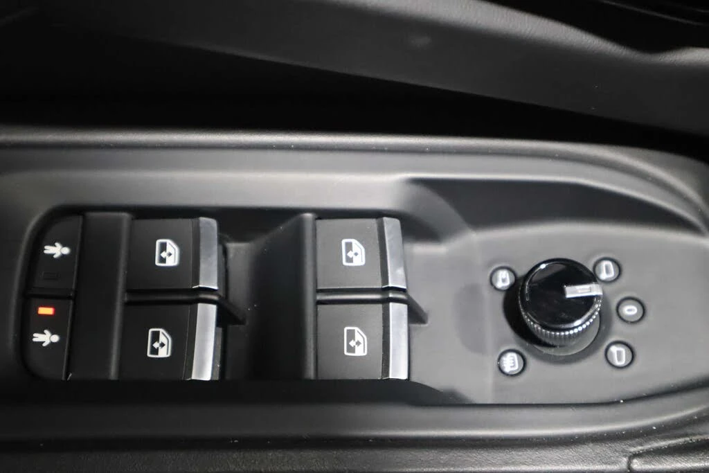 2019 Lamborghini Urus - Image 12 of 29