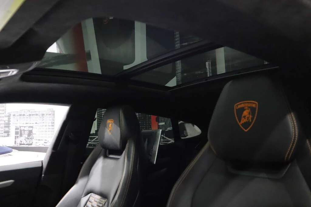 2019 Lamborghini Urus - Image 29 of 29