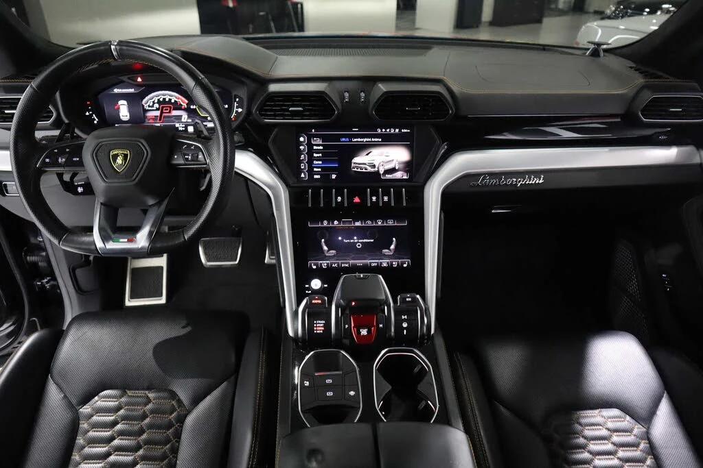 2019 Lamborghini Urus - Image 28 of 29