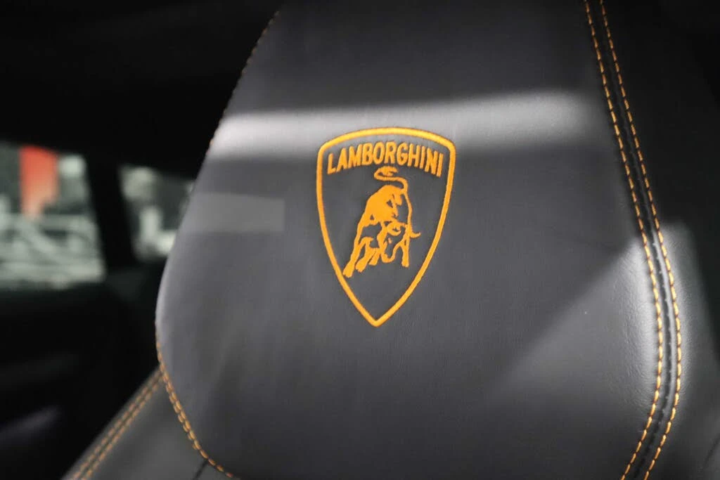 2019 Lamborghini Urus - Image 17 of 29