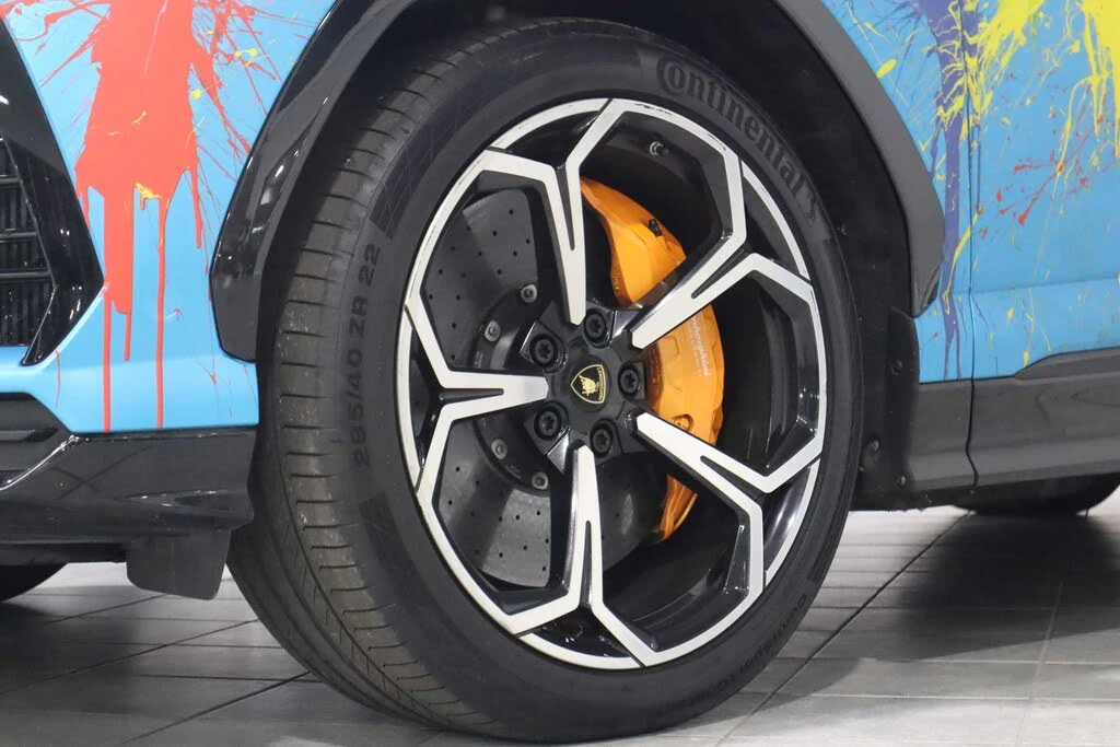2019 Lamborghini Urus - Image 8 of 29