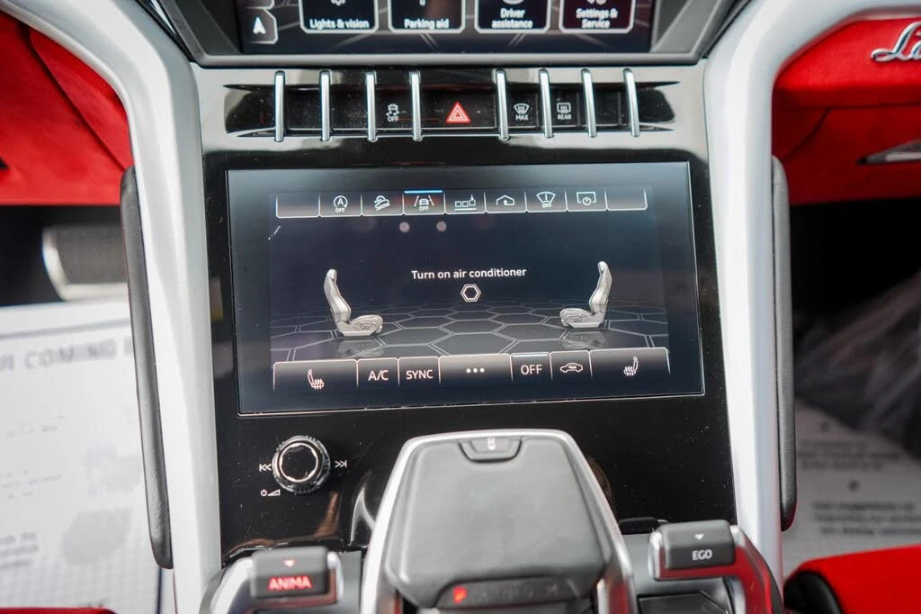 2019 Lamborghini Urus - Image 10 of 16