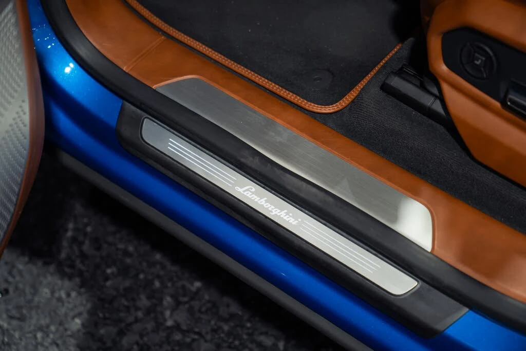 2019 Lamborghini Urus - Image 31 of 31