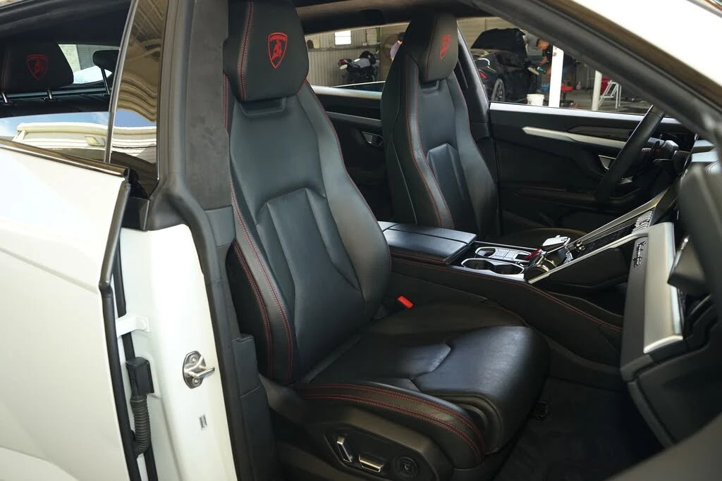 2019 Lamborghini Urus - Image 9 of 31