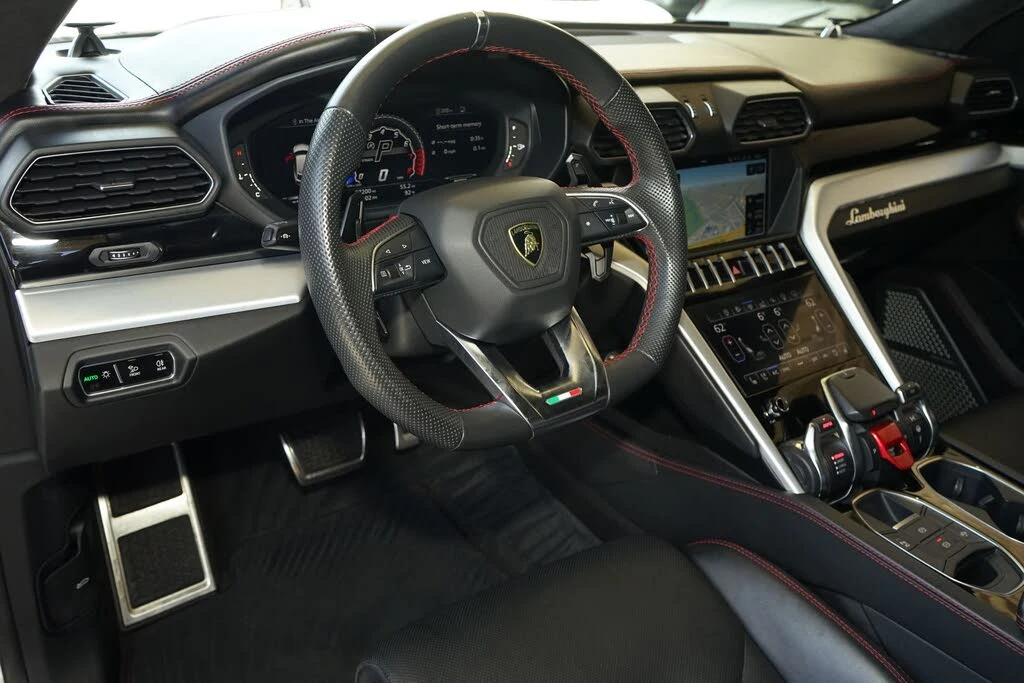 2019 Lamborghini Urus - Image 7 of 31