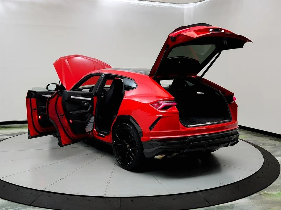 2019 Lamborghini Urus - Image 11 of 31